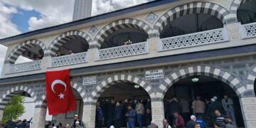 Muş Hasköy'de, Şeyh Muhammed Kazım Camii ve Külliyesi dualarla ibadete açıldı! Muş Hasköy’de, Şeyh Muhammed Kazım Camii ve Külliyesi dualarla ibadete açıldı!