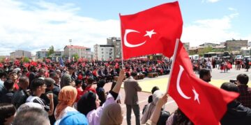 Muş’ta, 19 Mayıs Atatürk’ü Anma Gençlik ve Spor Bayramı coşkusu!