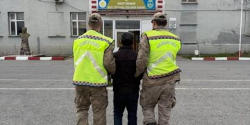 Muş'ta, kesinleşmiş hapis cezası olan hükümlü yakalandı! Muş’ta, kesinleşmiş hapis cezası olan hükümlü yakalandı!