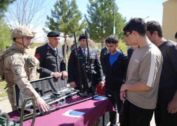 Muş’ta, öğrencilere Jandarma Sahil Güvenlik Akademisi’nin tanıtımı yapıldı!