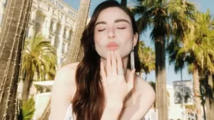 Özge Gürel'den Cannes çıkarması ozge Gurelden Cannes cikarmasi1 habermeydan