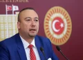 Görevden uzaklaştırılan Uşak Belediye Başkanı Özkan Yalım, CHP’den ihraç edildi