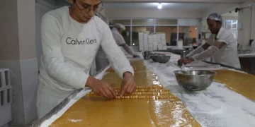 Safranbolu'da lokum üreticileri bayram mesaisinde Safranbolu’da lokum üreticileri bayram mesaisinde