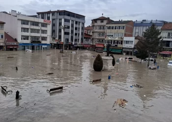 Samsun’da sağanak sonrası 55 evi su bastı