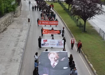 Sinop’ta, gençlik yürüyüşü ve festivali düzenlendi!