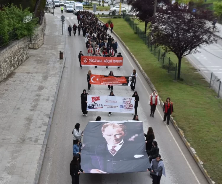 sinopta genclik yuruyusu ve festivali duzenlendi habermeydan e1779032923597