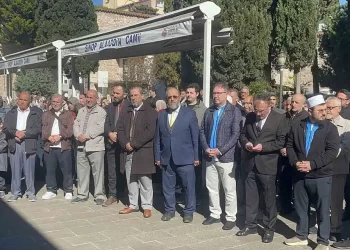 Sinop’ta, hacı adayları kutsal topraklara dualarla uğurlandı!