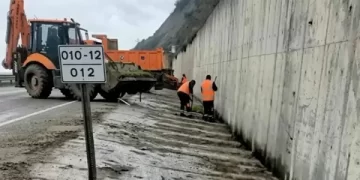 Sinop’ta, yollarda hendek ve menfez temizliği sürüyor!