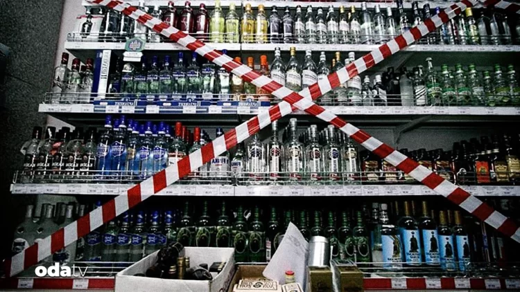 İçki satışında yeni dönem: Sembollere ve marka çağrışımlarına yasak İçki satışında yeni dönem...