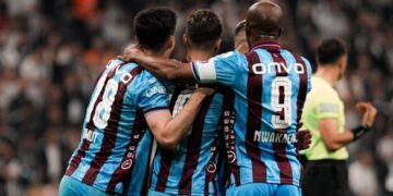 Trabzonspor, Beşiktaş deplasmanında geriden gelerek kazandı!
