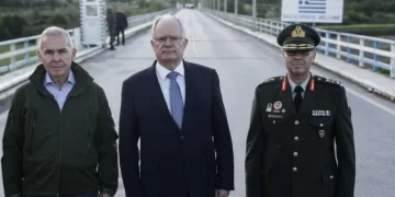 Yunanistan Cumhurbaşkanı Tasulas’tan sınır mesajı