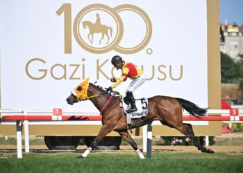 100. Gazi Koşusu’nda Kazanan Bay Nalçakan!