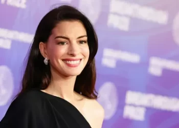 Anne Hathaway üçüncü kez anne olmaya hazırlanıyor Anne Hathaway üçüncü kez anne olmaya hazırlanıyor