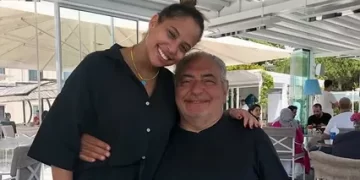 Ayşe Nazlı'dan babası Reha Muhtar'a duygusal veda Ayşe Nazlı’dan babası Reha Muhtar’a duygusal veda