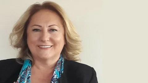 Ayten Gülsever kimdir? Ne iş yapıyor? Ayten Gulsever kimdir habermeydan