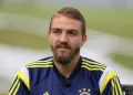 Caner Erkin emekliliğe ayrıldı Caner Erkin emekliliğe ayrıldı