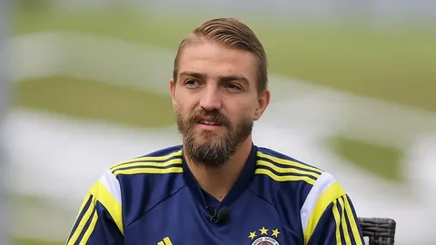 Caner Erkin emekliliğe ayrıldı Caner Erkin emeklilige ayrildi habermeydan