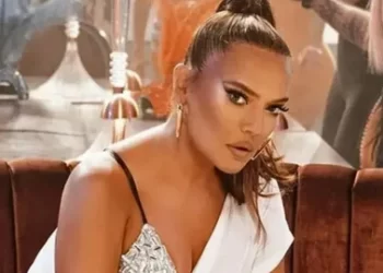 Demet Akalın gözyaşlarını tutamadı