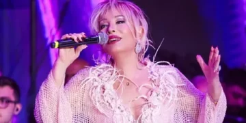 Emel Sayın’dan kötü haber! Konserlerini erteledi: Tedavi görmem gerekiyor
