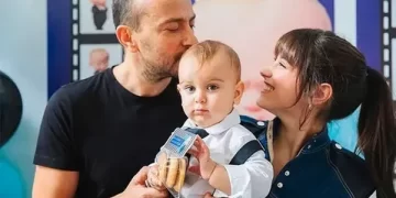 Hazal Kaya ve Ali Atay Amsterdam'a taşınıyor Hazal Kaya ve Ali Atay Amsterdam’a taşınıyor