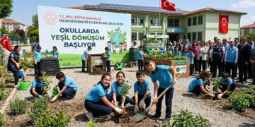 “MEB’den 2026-2030 İklim Değişikliği Eylem Planı: Okullarda Yeşil Dönüşüm Başlıyor” “MEB’den 2026-2030 İklim Değişikliği Eylem Planı: Okullarda Yeşil Dönüşüm Başlıyor”