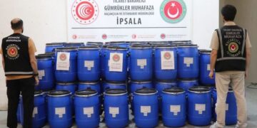 İpsala Sınır Kapısı'nda Dev Operasyon: 3 Milyar Liralık Uyuşturucu Ele Geçirildi İpsala Sınır Kapısı’nda Dev Operasyon: 3 Milyar Liralık Uyuşturucu Ele Geçirildi