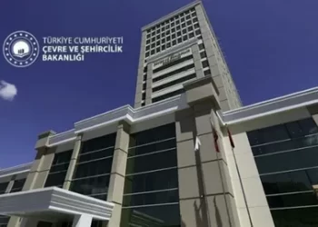Bakanlıktan İzmit Körfezi'ndeki Dip Çamuru İddialarına Yanıt Bakanlıktan İzmit Körfezi’ndeki Dip Çamuru İddialarına Yanıt