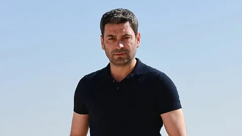 Ozan Akbaba 25 yıl sonra doğduğu topraklara döndü Ozan Akbaba 25 yil sonra dogdugu topraklara dondu habermeydan