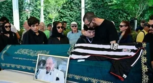 Reha Muhtar'ın cenazesi sonrası Deniz Uğur'dan yeni paylaşım Reha Muhtar cenazesi sonrasi Deniz Ugur yeni paylasim1 habermeydan