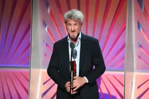 Sean Penn bir daha asla ödül törenine katılmayacağını söyledi Sean Penn birdaha asla odul torenine katilmayacagini soyledi1 habermeydan
