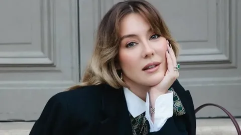 Yıldız Tilbe’den kibar hareket: Ödül töreninde siyonist dövmeye kalktı Yildiz Tilbeden kibar hareket odul toreninde siyonist dovmeye kalkti habermeydan