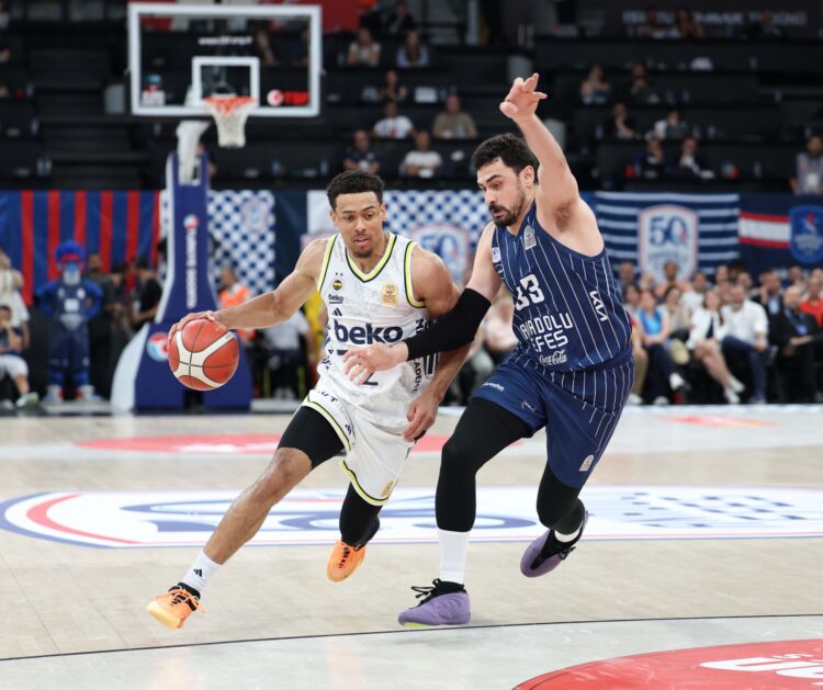 anadolu efes fenerbahceyi yenip seriyi uzatti habermeydan scaled e1780690051224