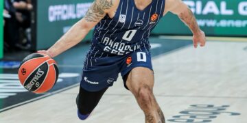 Anadolu Efes, Shane Larkin ayrılığını duyurdu!