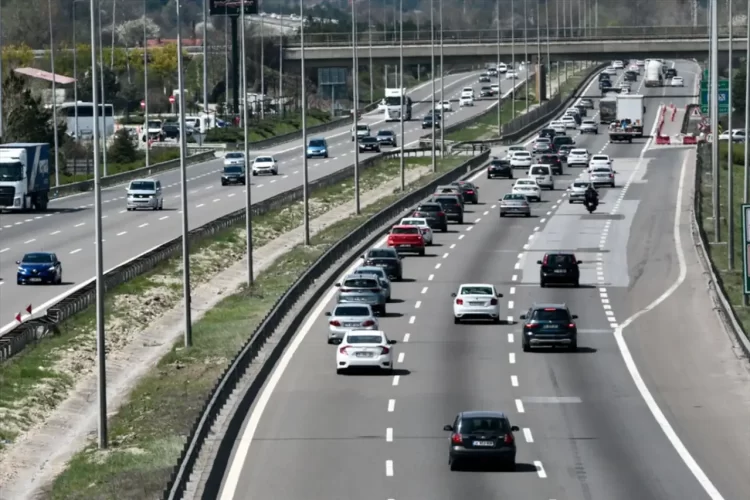 Anadolu Otoyolu’nun Kocaeli kesiminde Ankara yönü ulaşıma kapatılacak anadolu otoyolu habermeydan