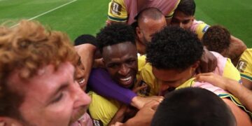 Brezilya, Japonya’yı 2 golle geçip son 16 turuna yükseldi!