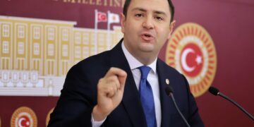Yargıtay sistemi üzerinden CHP’li vekilin üyeliği silindi Yargıtay sistemi üzerinden CHP’li vekilin üyeliği silindi