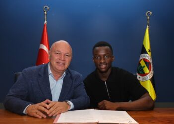 Fenerbahçe, Amara Diouf’u kadrosuna kattı!