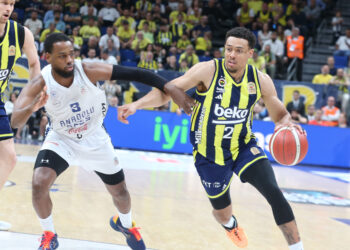 Fenerbahçe Beko 73-72 Anadolu Efes Fenerbahçe Beko 73-72 Anadolu Efes