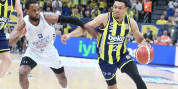 Fenerbahçe Beko 73-72 Anadolu Efes Fenerbahçe Beko 73-72 Anadolu Efes