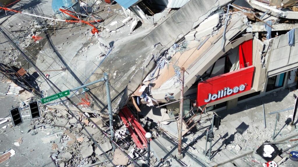 Filipinler’de 7,8 büyüklüğünde deprem: 15 kişi hayatını kaybetti filipinler habermeydan
