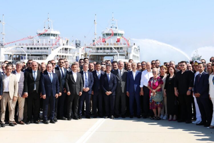 Gelibolu Yeni Feribot İskelesi hizmete açıldı Gelibolu Yeni Feribot İskelesi hizmete açıldı.