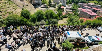 Hakkari’de aile faciası: Uzman çavuş eşi ve 3 akrabasını öldürdü Hakkari’de aile faciası: Uzman çavuş eşi ve 3 akrabasını öldürdü