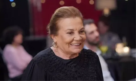 Kızılcık Şerbeti’nde bir devir sona erdi! Sönmez Sultan diziye veda etti iKizilcik serbetinde bir devir sona erdi habermeydan 3