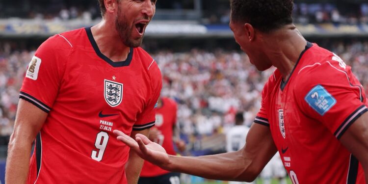 İngiltere, Panama’yı 2 golle geçip turladı!