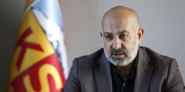 Kayserispor'da, Ali Çamlı yeniden başkan seçildi! Kayserispor’da, Ali Çamlı yeniden başkan seçildi!
