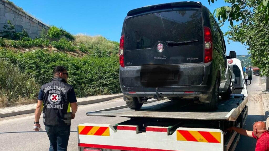 Kocaeli'de korsan taşımacılık yapan sürücüye 100 bin lira ceza korsan tasimacilik habermeydan