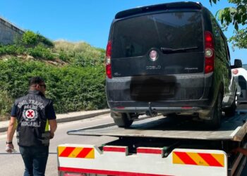 Kocaeli’de korsan taşımacılık yapan sürücüye 100 bin lira ceza