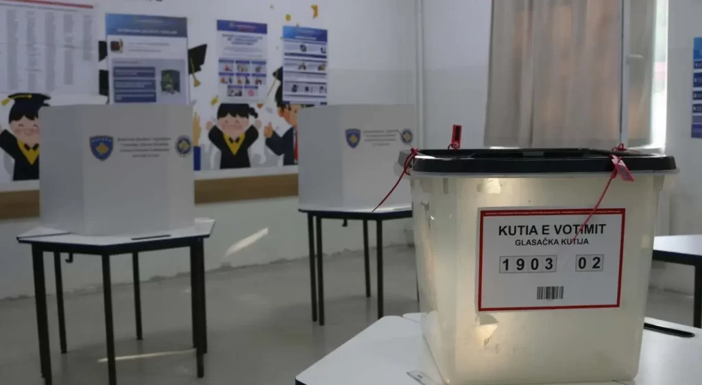 Kosova'da siyasi krizin ardından seçim günü kosova habermeydan