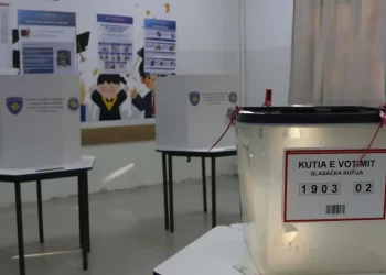 Kosova'da siyasi krizin ardından seçim günü Kosova’da siyasi krizin ardından seçim günü