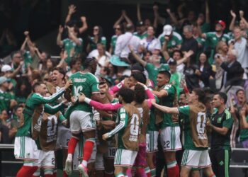 Meksika 2–0 Güney Afrika Meksika 2–0 Güney Afrika